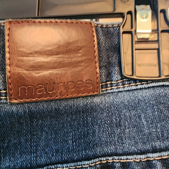 EUC Maurices women's jeans - Picture 3 of 9
